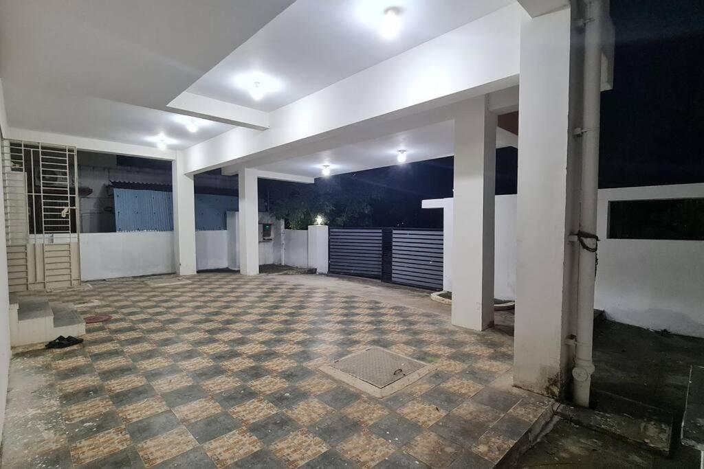 Вилла Kamalam 2 Bhk - Non Ac Коимбатур Экстерьер фото